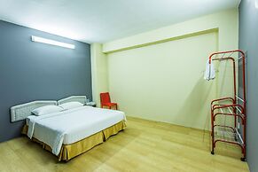 Golden Gate China Town Hotel