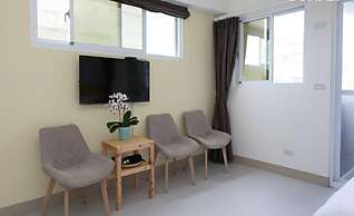 Blue Sea Dreaming City B&B