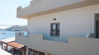 Thania Seaside Smotel - Adults Only