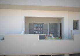 Thania Seaside Smotel - Adults Only