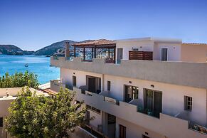 Thania Seaside Smotel - Adults Only