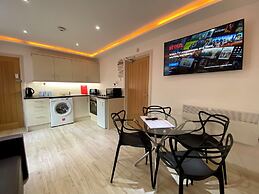 Kennedy House - Beachfront