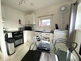 Kennedy House - Beachfront