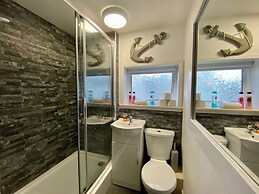 Kennedy House - Beachfront