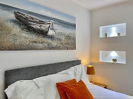 Kennedy House - Beachfront