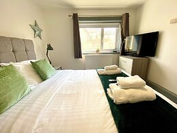 Kennedy House - Beachfront