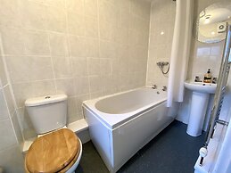 Kennedy House - Beachfront