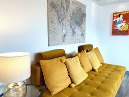 Kennedy House - Beachfront