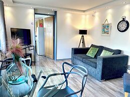 Kennedy House - Beachfront