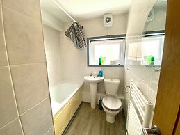 Kennedy House - Beachfront