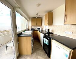 Kennedy House - Beachfront