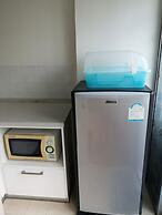 Comfy Deluxe One Bedroom