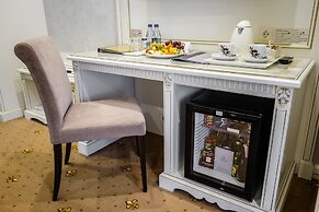 Imperial Palace Hotel