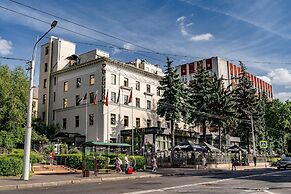 Imperial Palace Hotel