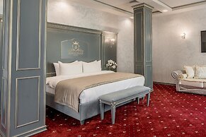 Imperial Palace Hotel