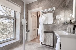 Imperial Palace Hotel