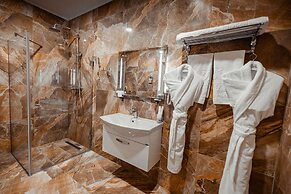 Imperial Palace Hotel