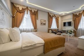 Imperial Palace Hotel