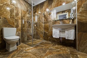 Imperial Palace Hotel