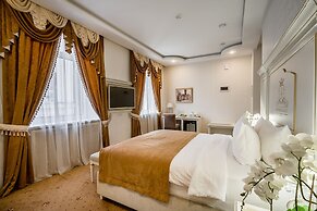 Imperial Palace Hotel