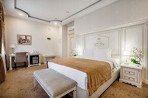 Imperial Palace Hotel