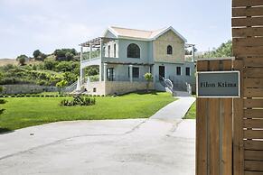 Filon Ktima Beachfront Upscale Villa