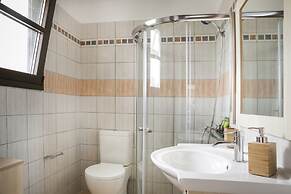 Filon Ktima Beachfront Upscale Villa