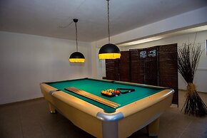 Filon Ktima Beachfront Upscale Villa