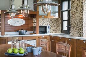 Filon Ktima Beachfront Upscale Villa