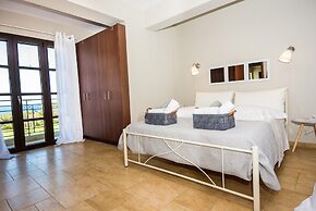 Filon Ktima Beachfront Upscale Villa