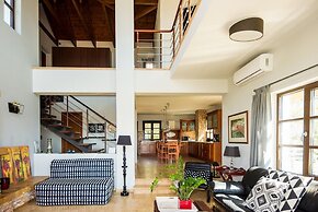 Filon Ktima Beachfront Upscale Villa