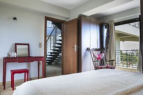 Filon Ktima Beachfront Upscale Villa