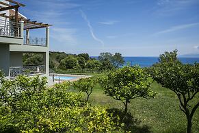 Filon Ktima Beachfront Upscale Villa