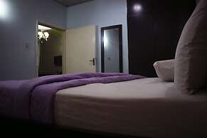 De Revelation Hotel