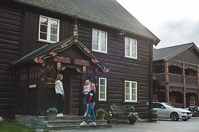 Toftemo Turiststasjon Hytter