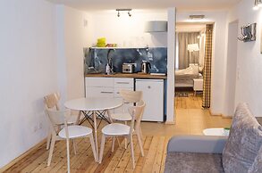 Elizabetes Center Apartments