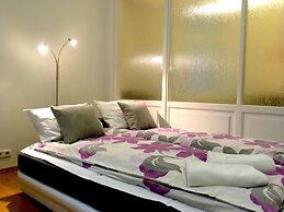 Elizabetes Center Apartments