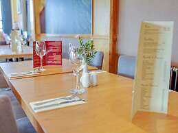 Standing Stones Lodge