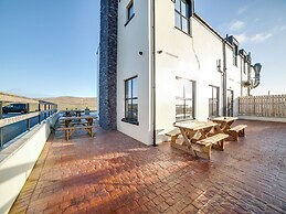 Standing Stones Lodge