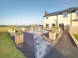 Standing Stones Lodge