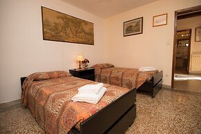 Grimaldi Apartments - San Marco Economy
