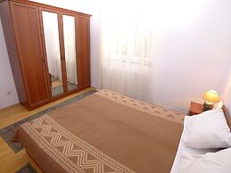 2 Bedroom Seaview Apartment