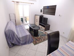 2 Bedroom Seaview Apartment