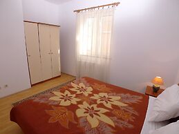 2 Bedroom Seaview Apartment