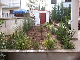 2 Bedroom Seaview Apartment