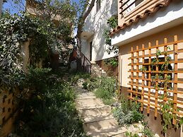 Apartment for six Persons With 3 Bedrooms and Partial sea View