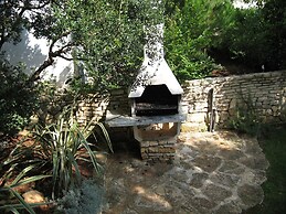 Six Person Apartment With 2 Bedrooms Near the Beach in Pjescana Uvala