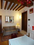 Grimaldi Apartments - Corte Contarina