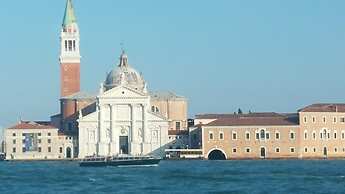 Grimaldi Apartments - Corte Contarina