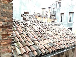 Grimaldi Apartments - Corte Contarina